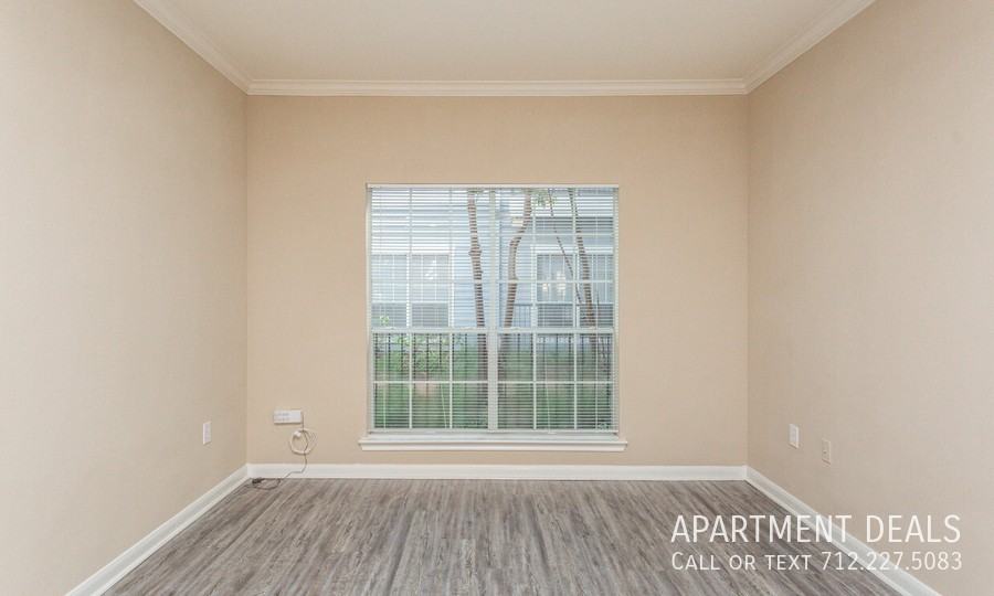 1951 W Bell St #1863 - Photo 7 of 50