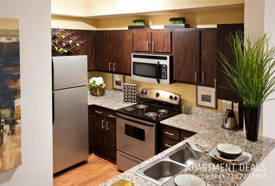 8793 Woodway Dr #1922 - Photo 5 of 48