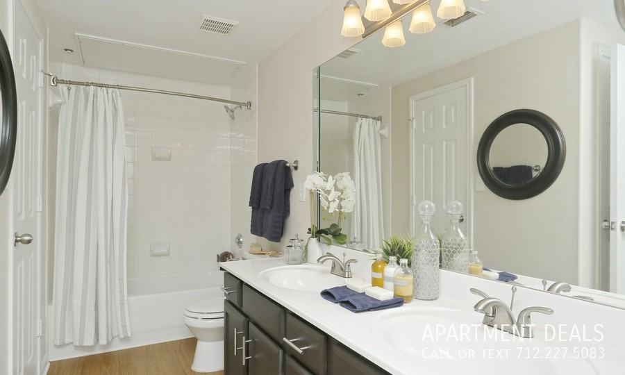 2927 Briarpark Dr #2015 - Photo 6 of 22