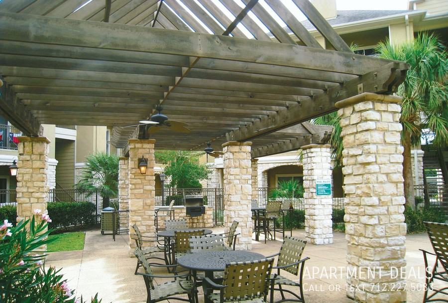 2927 Briarpark Dr #2015 - Photo 7 of 22