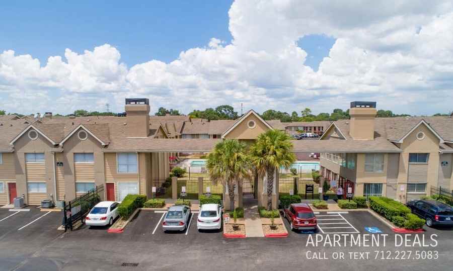 1240 Shadowdale Dr Apt 10 #2044