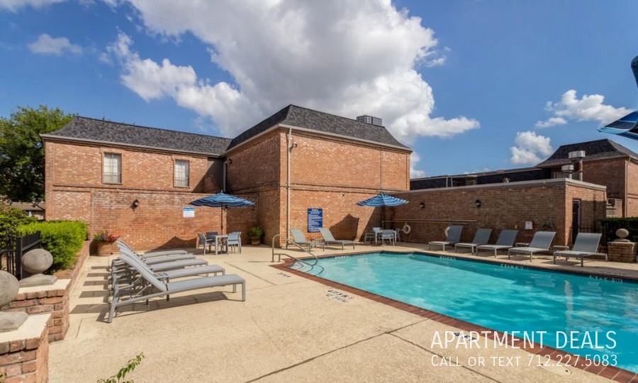 1426 Fountain View Dr #2126 - Photo 3 of 24