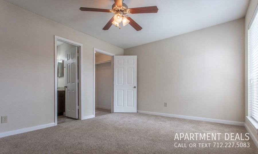 10716 Greencreek Dr #2210 - Photo 3 of 33