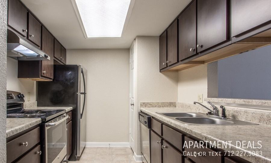 10716 Greencreek Dr #2210 - Photo 4 of 33