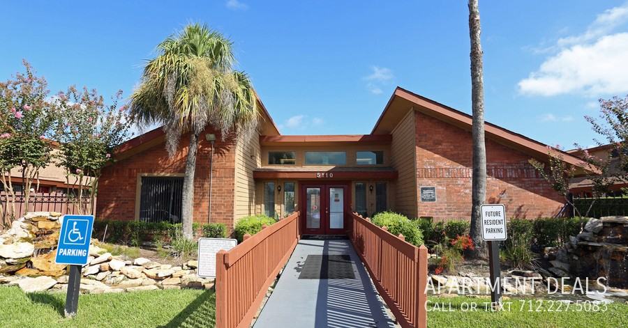 Azalea Trace Dr #2211 - Photo 3 of 22