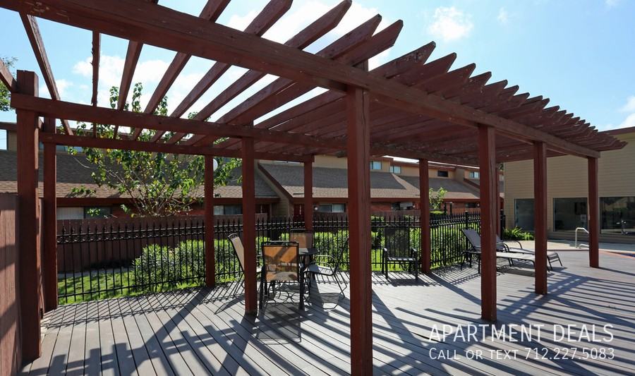 Azalea Trace Dr #2211 - Photo 4 of 22