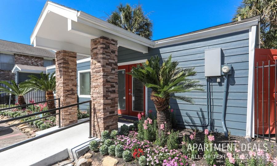 2007 Laverne St #2288 - Photo 2 of 29