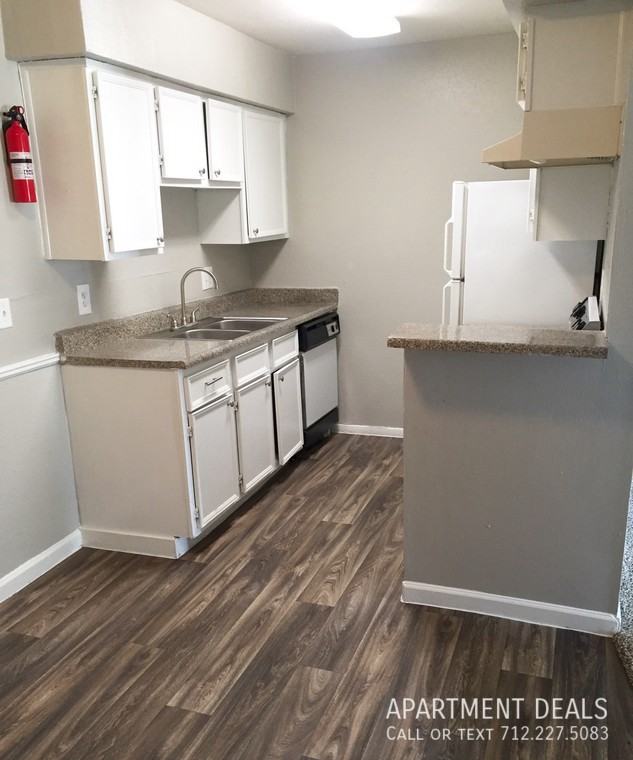 2007 Laverne St #2288 - Photo 3 of 29