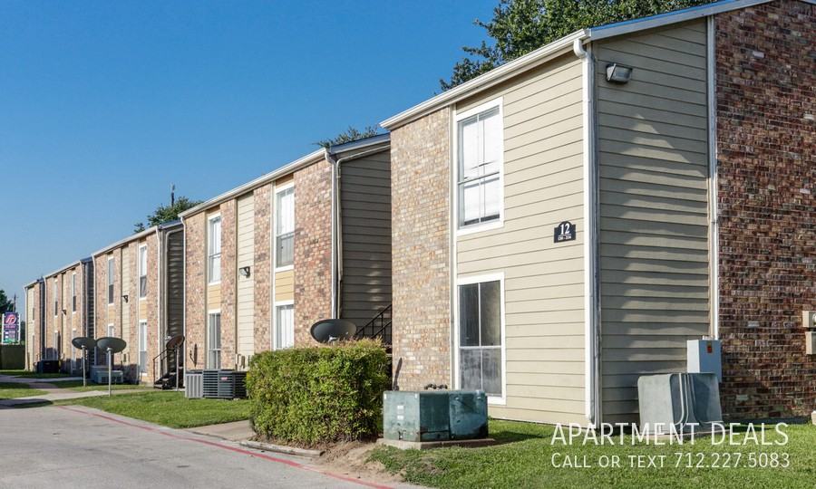 11656 W Bellfort Ave #2435 - Photo 4 of 18