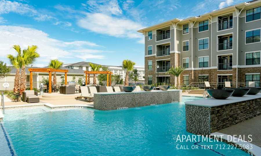 Buffalo Speedway #2872 - Photo 4 of 50