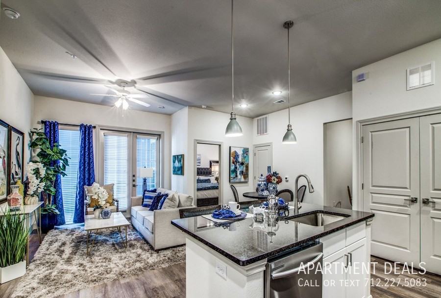 2607 Citadel Plaza Dr #2902
