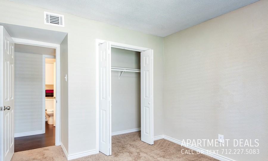 536 Normandy St #2940 - Photo 7 of 49