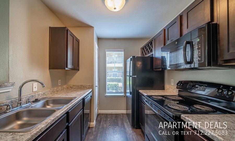 Normandy St #2980 - Photo 2 of 33