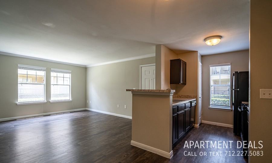 Normandy St #2981 - Photo 3 of 33