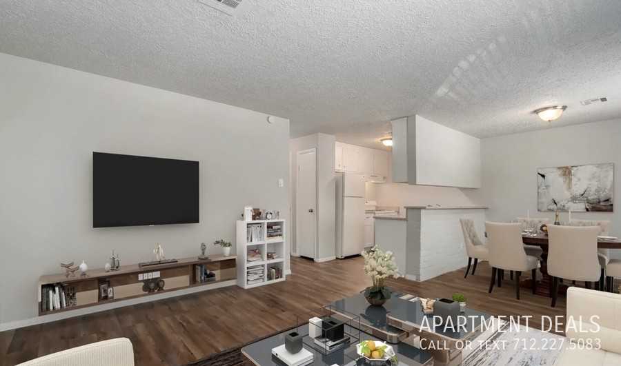 Warner St #3023 - Photo 2 of 18