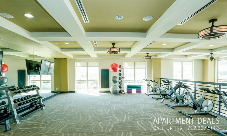 10306 Katy Fwy #3049 - Photo 2 of 42