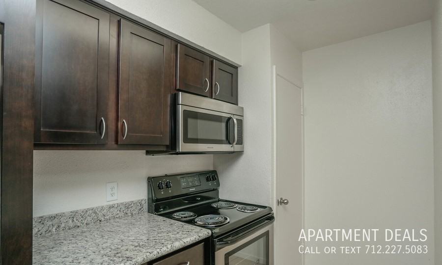 Gaylord Dr #3057 - Photo 5 of 23