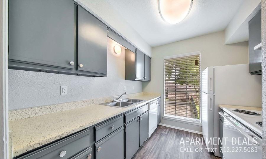 Alvarado Dr #3118 - Photo 5 of 17