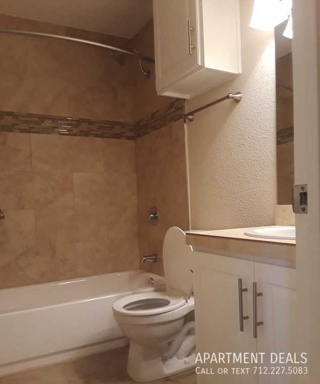 131 W Dyna Dr dashunaymayberry@gmail.com #3164 - Photo 4 of 50