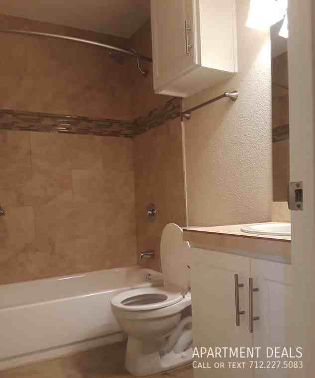 131 W Dyna Dr dashunaymayberry@gmail.com #3165 - Photo 4 of 50