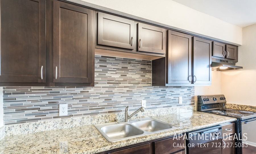 Westview Dr #3228 - Photo 2 of 34