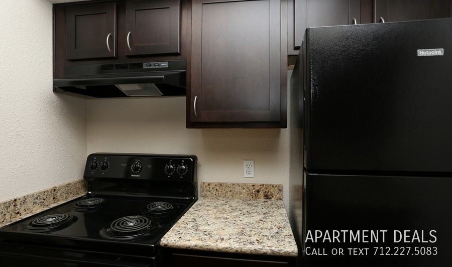 Westview Dr #3228 - Photo 7 of 34