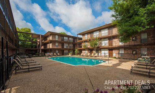 Broadway St #3263 - Photo 5 of 6