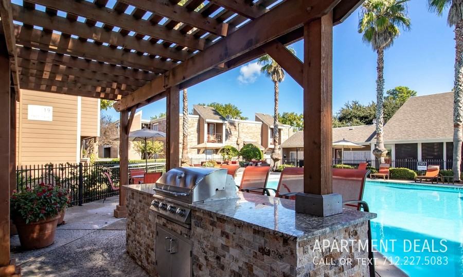 12817 Greenwood Forest Dr #3298