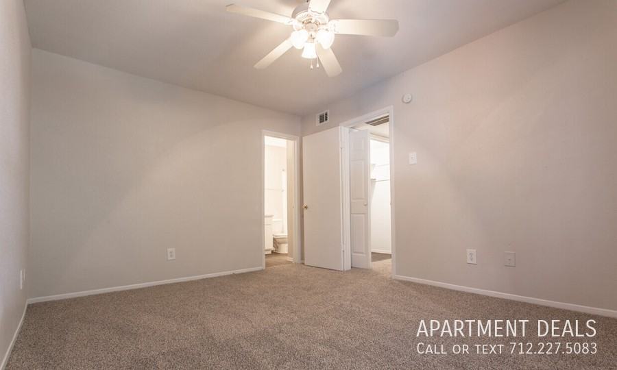 17636 Wayforest Dr #3321 - Photo 7 of 50