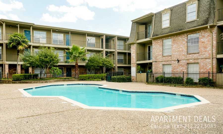 6556 Hillcroft Ave #3385 - Photo 5 of 50