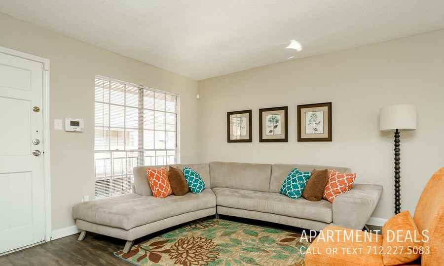 Hillcroft Ave #3388 - Photo 3 of 50