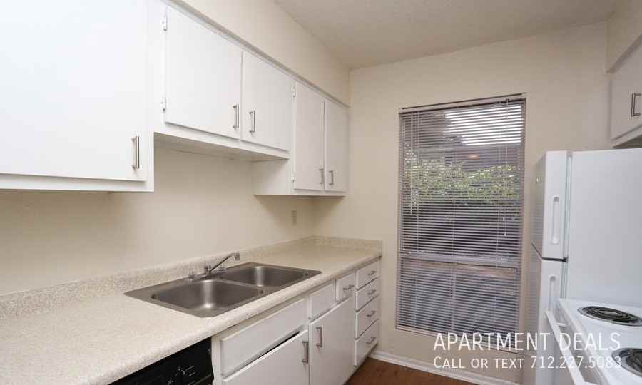 6 Willowbend Blvd @ Maranatha Ct #3401 - Photo 5 of 25