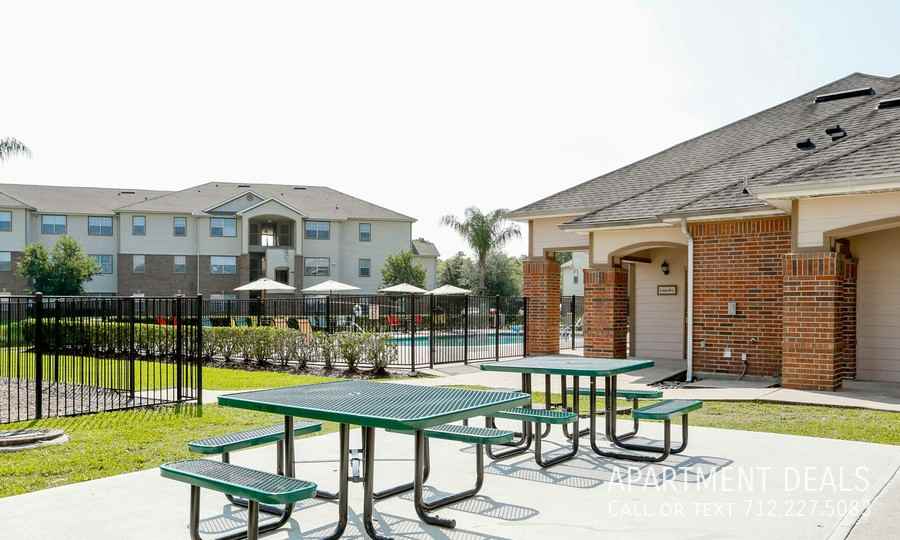 7915 S Sam Houston Pkwy E #3416 - Photo 6 of 26