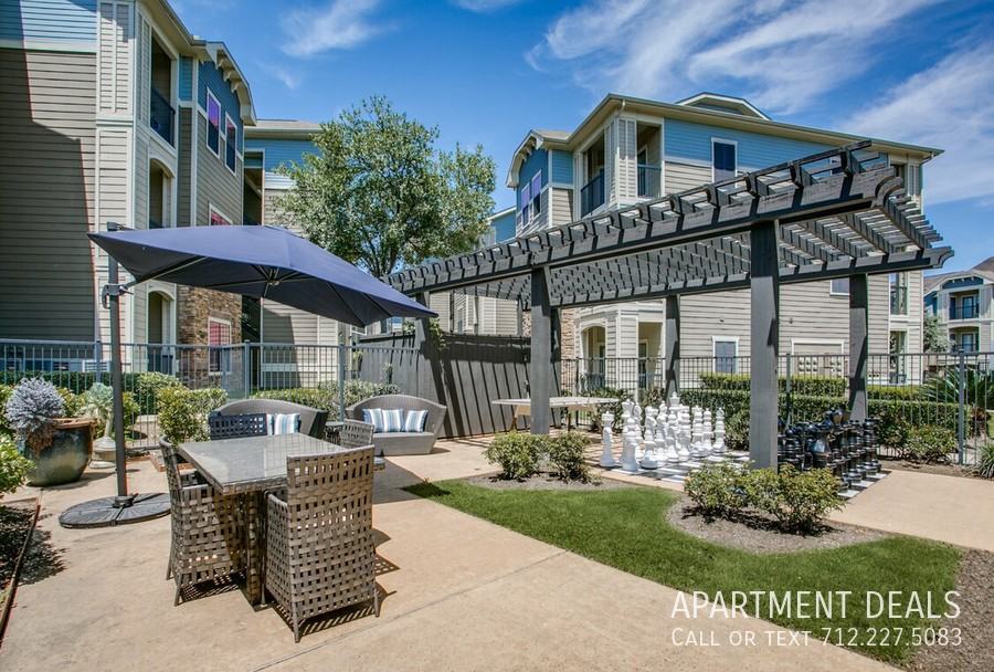 8 Westfield St #3485 - Photo 3 of 19