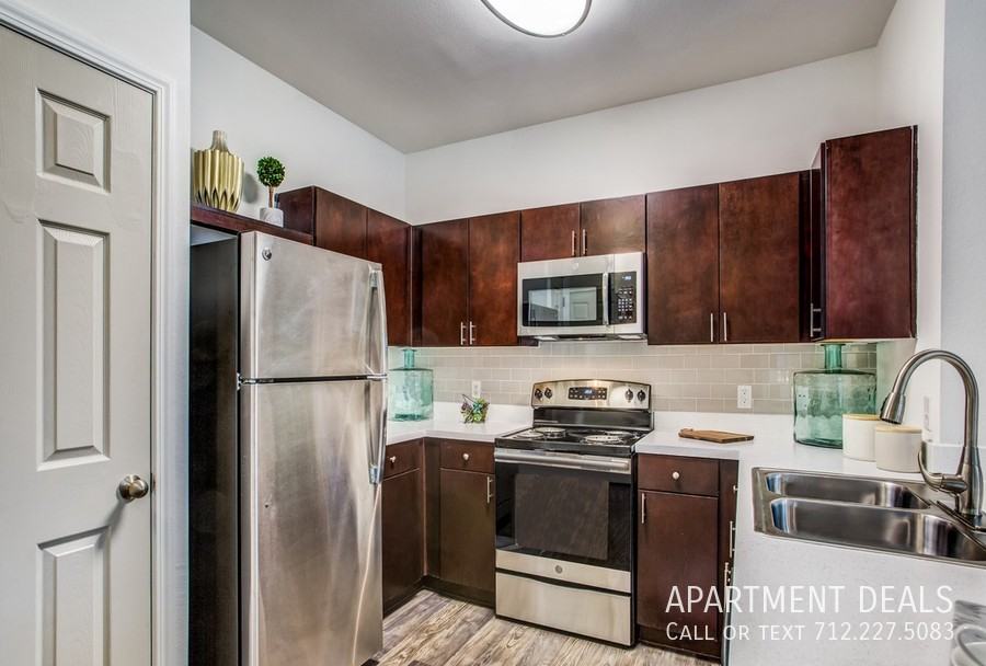 8 Westfield St #3485 - Photo 6 of 19