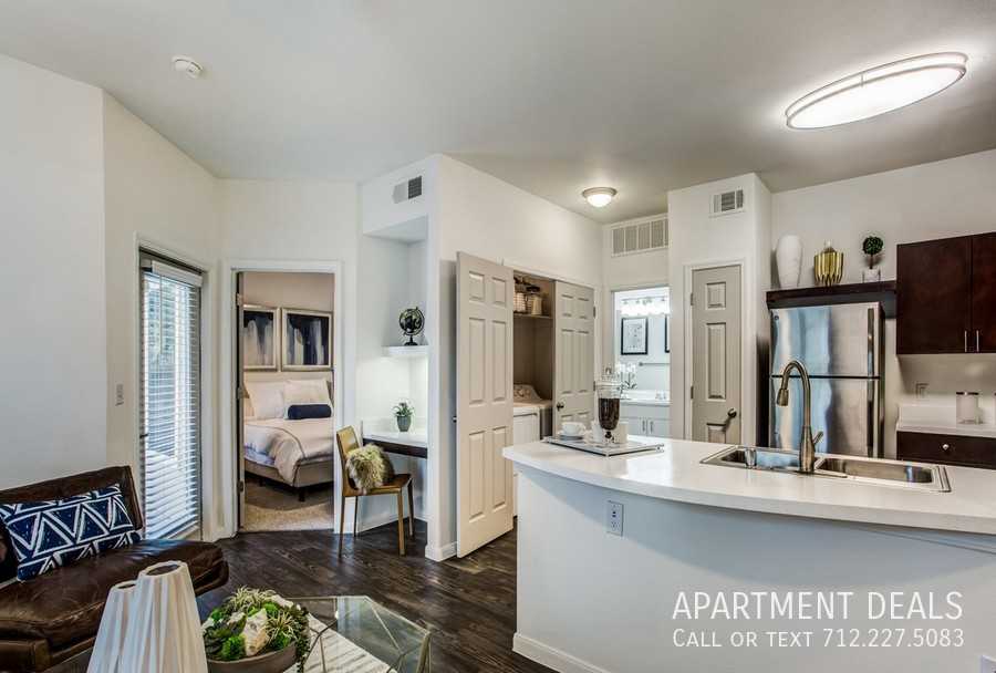 8 Westfield St #3485 - Photo 7 of 19