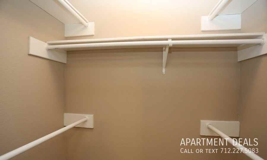 15461 Ella Blvd #3490 - Photo 5 of 30