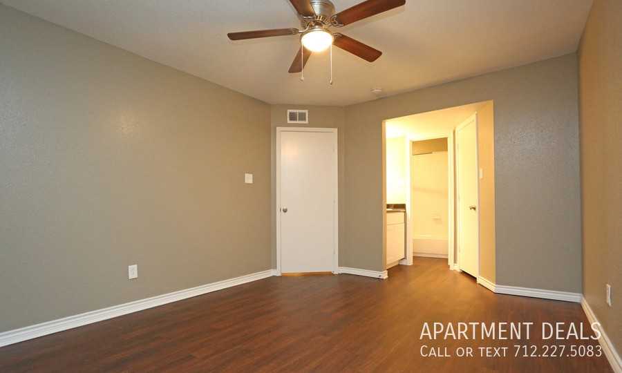 Seton Lake Dr #3542 - Photo 4 of 16