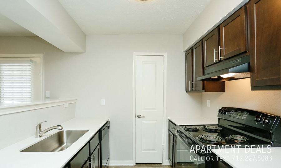 1021 Country Place Dr #4297 - Photo 3 of 35