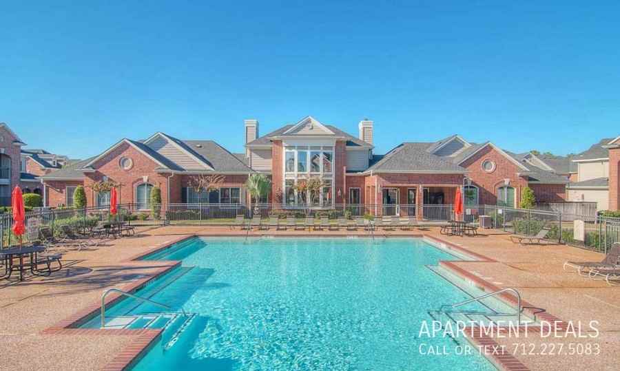 9575 Cypress Creek Pkwy #4400