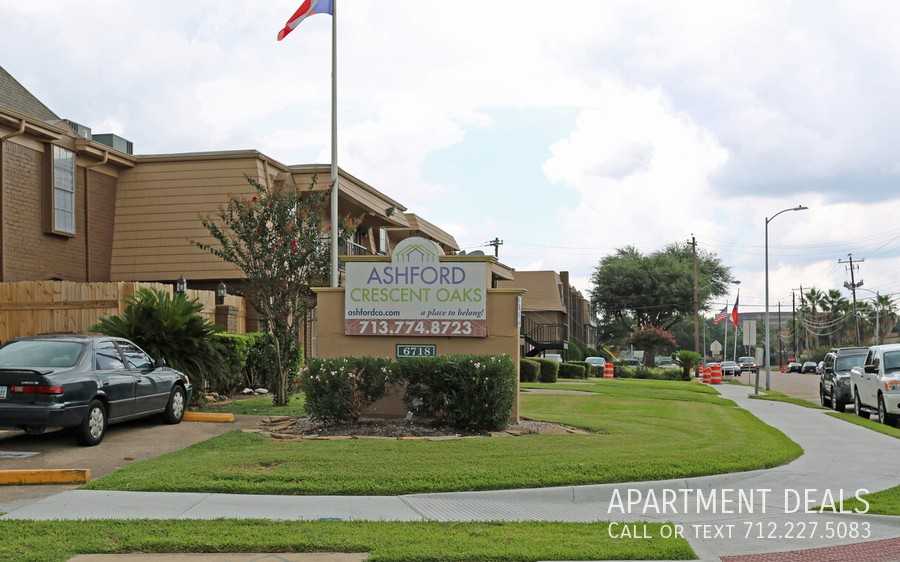 De Moss Dr #4418 - Photo 4 of 50