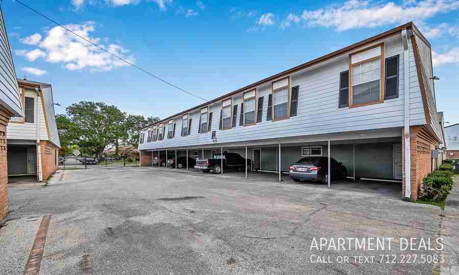 Plainview St #4431 - Photo 3 of 12