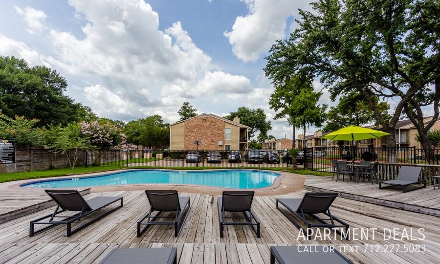 9820 Fm 1960 Bypass Rd W #2497 - Photo 5 of 25