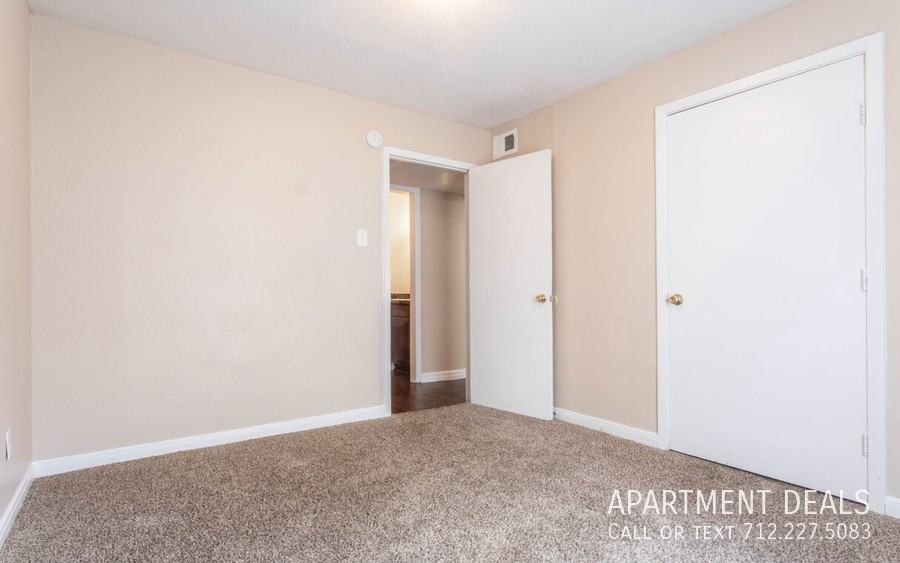 418 S Bender Ave #2504 - Photo 4 of 42