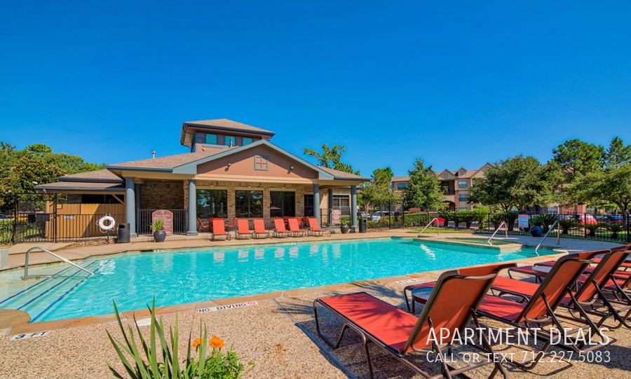 19786 Atascocita Shores Dr #3700 - Photo 2 of 40