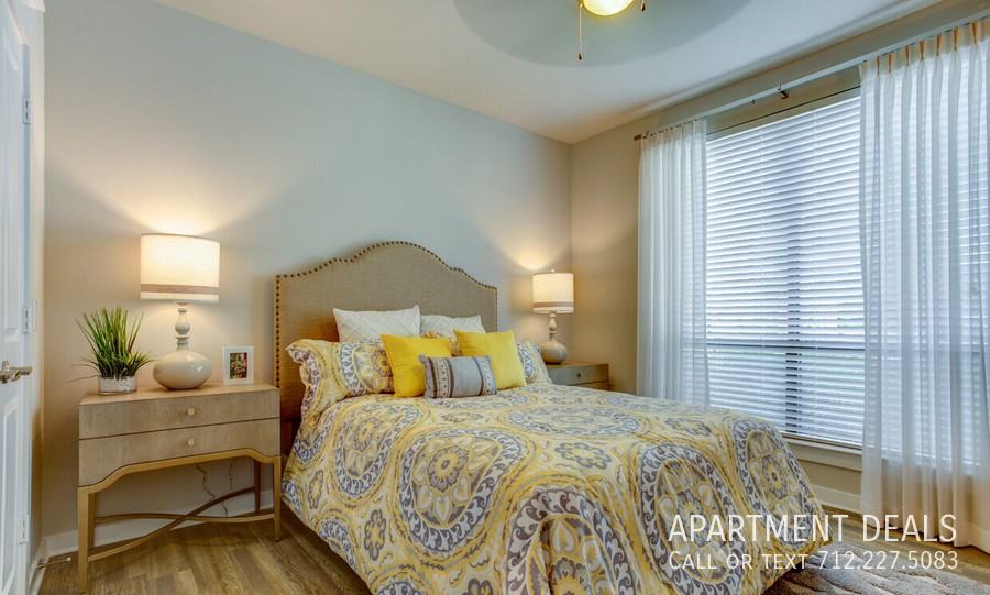 Perth Meadows Ct #1455 - Photo 4 of 44