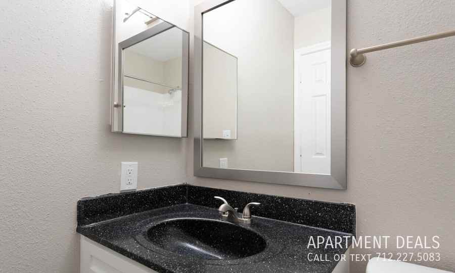 3907 Ecuador Dr #2700