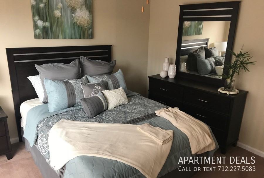 Knox St #3904 - Photo 6 of 22