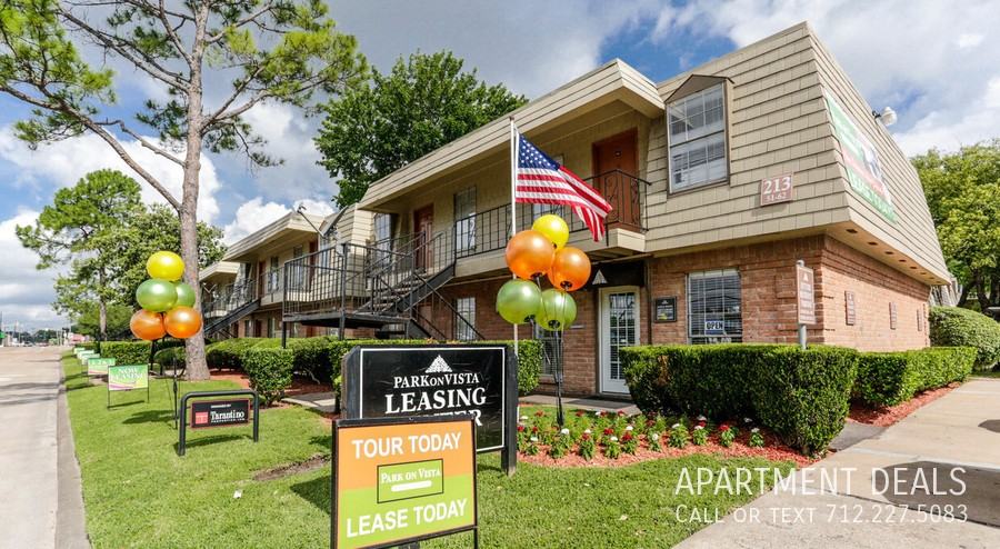 Knox St #3904 - Photo 7 of 22