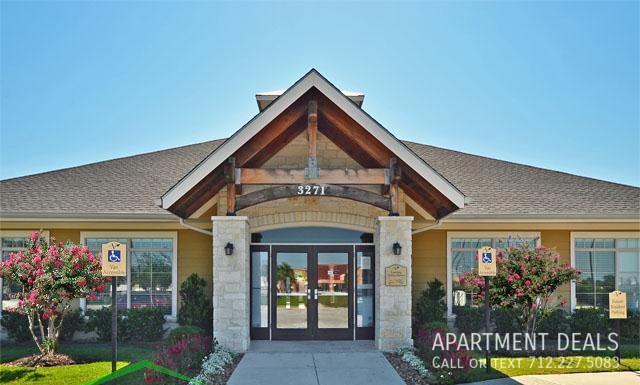 Knox St #3907 - Photo 3 of 50